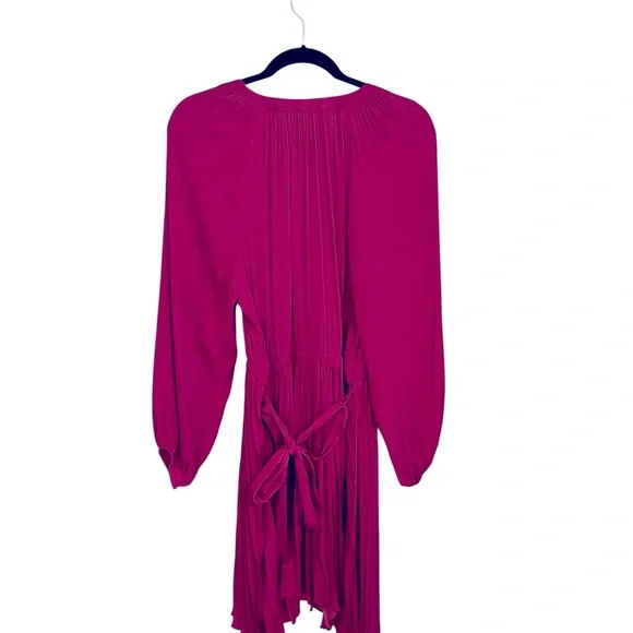 Simply Vera Wang Long Sleeve Elastic Waist Pink Fuchsia Dress Size: Medium - Picture 5 of 8